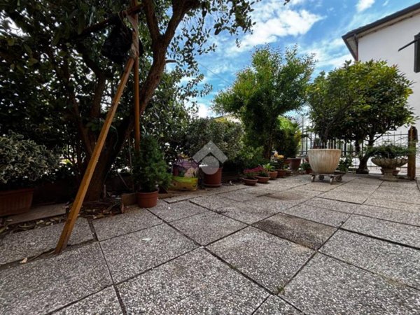 casa indipendente in vendita a Forlimpopoli