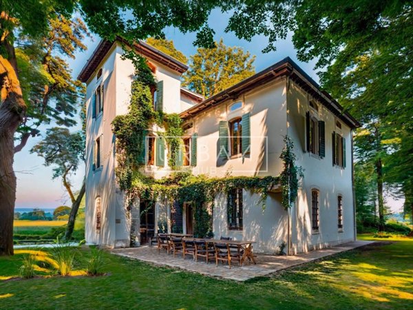 casa indipendente in vendita a Forlimpopoli