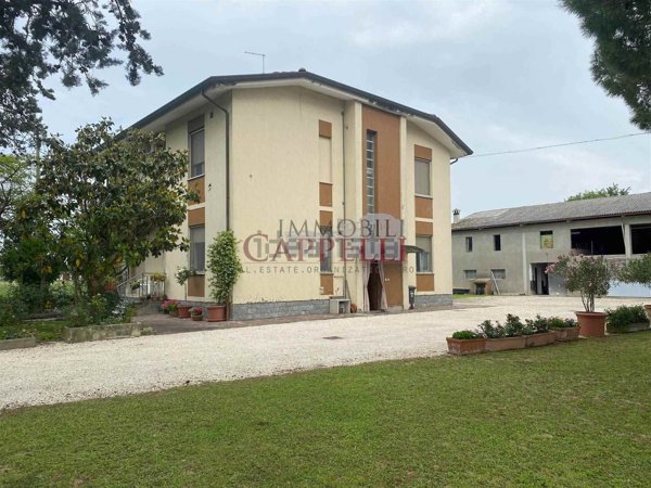 casa indipendente in vendita a Forlimpopoli