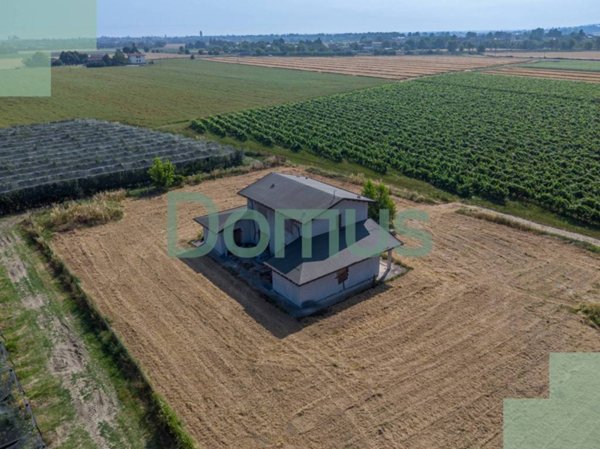 casa indipendente in vendita a Forlimpopoli in zona Selbagnone