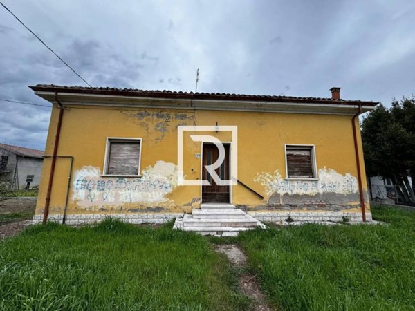 casa indipendente in vendita a Forlimpopoli