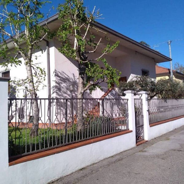 casa indipendente in vendita a Forlimpopoli