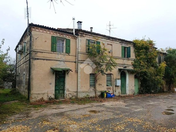 casa indipendente in vendita a Forlimpopoli