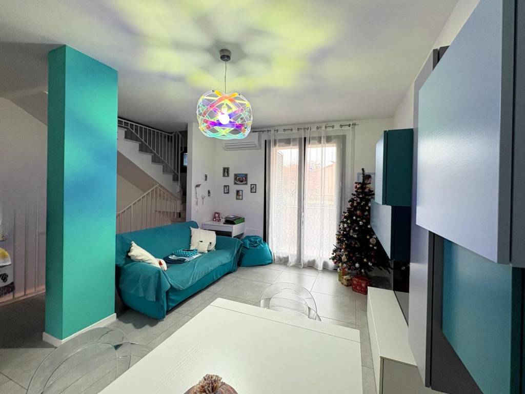 casa indipendente in vendita a Forlimpopoli in zona Selbagnone