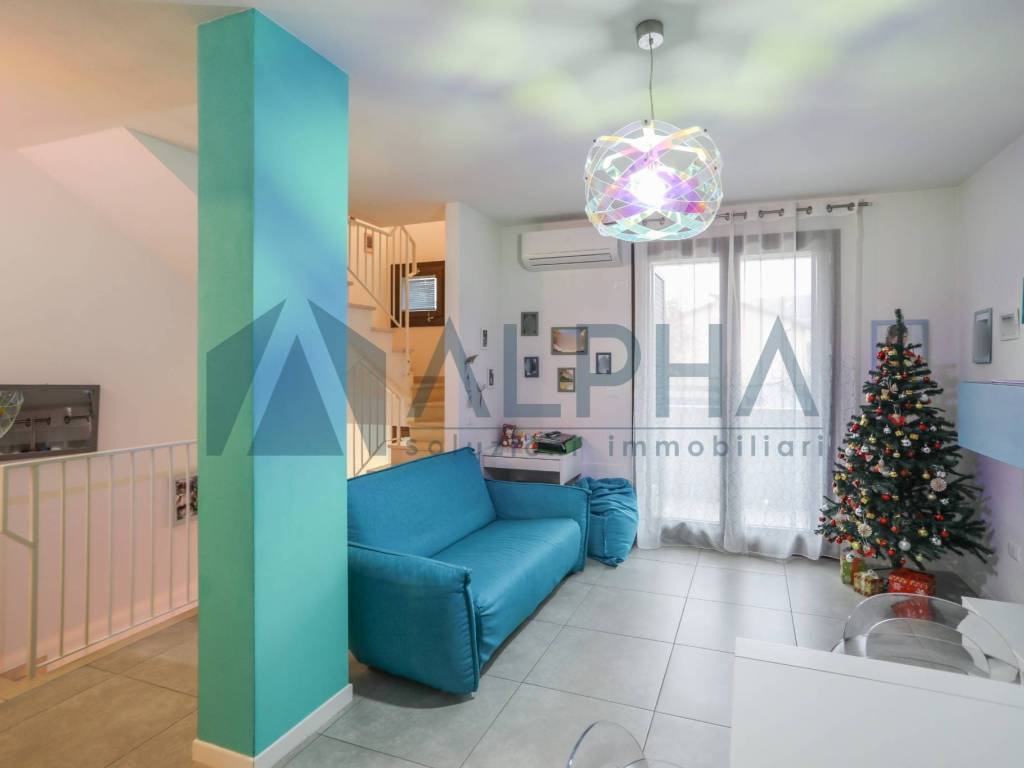 casa indipendente in vendita a Forlimpopoli in zona Selbagnone