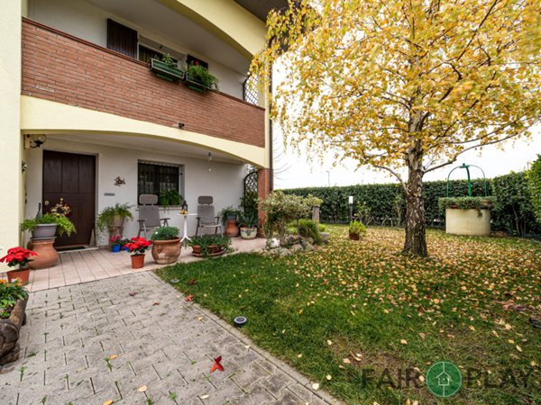 casa indipendente in vendita a Forlimpopoli