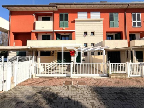 casa indipendente in vendita a Forlimpopoli in zona Selbagnone