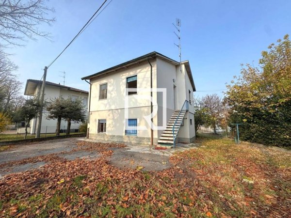 casa indipendente in vendita a Forlimpopoli