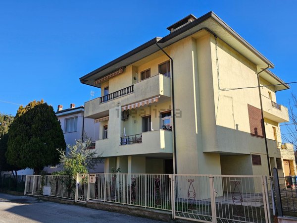 casa indipendente in vendita a Forlimpopoli