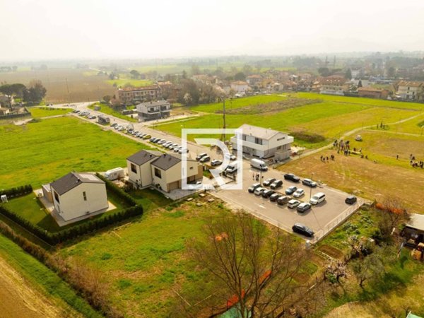 casa indipendente in vendita a Forlimpopoli