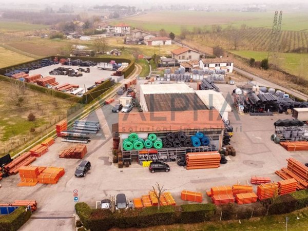 capannone in vendita a Forlimpopoli