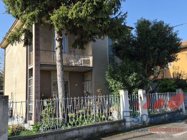 casa indipendente in vendita a Forlimpopoli