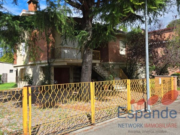 casa indipendente in vendita a Forlimpopoli