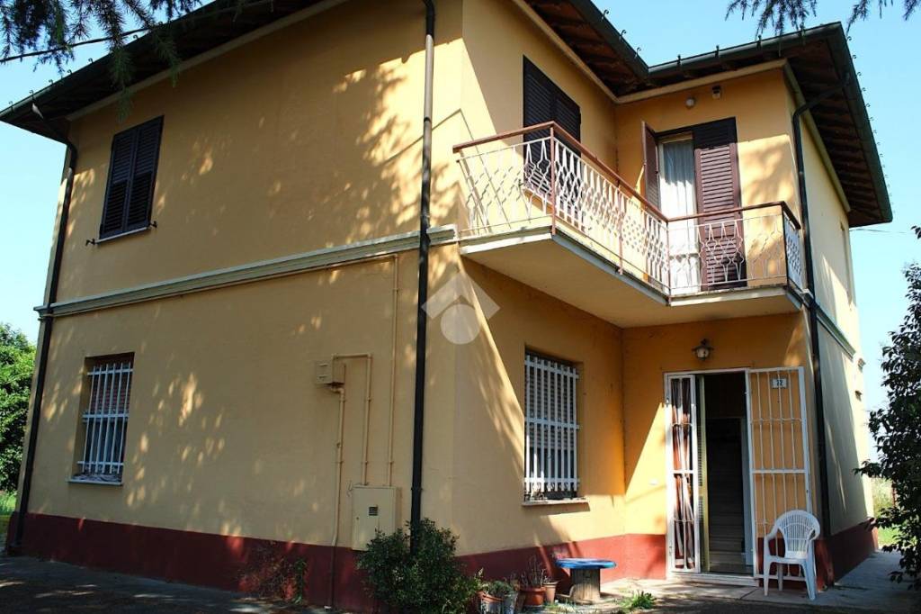 casa indipendente in vendita a Forlimpopoli in zona Selbagnone
