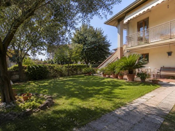 casa indipendente in vendita a Forlimpopoli