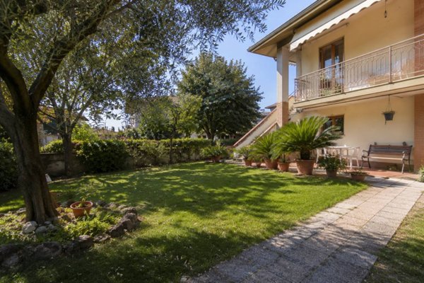 casa indipendente in vendita a Forlimpopoli