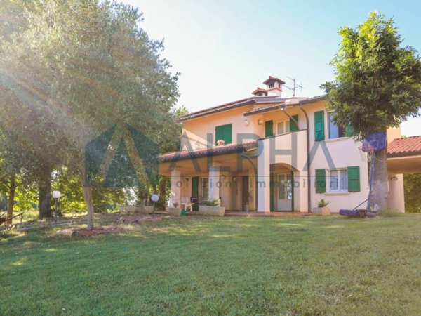 casa indipendente in vendita a Forlimpopoli