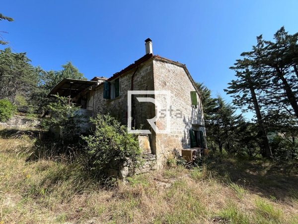 casa indipendente in vendita a Galeata