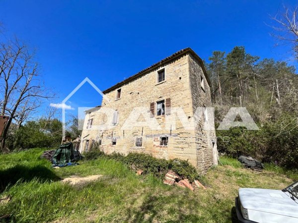 casa indipendente in vendita a Galeata