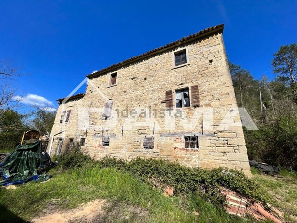 casa indipendente in vendita a Galeata