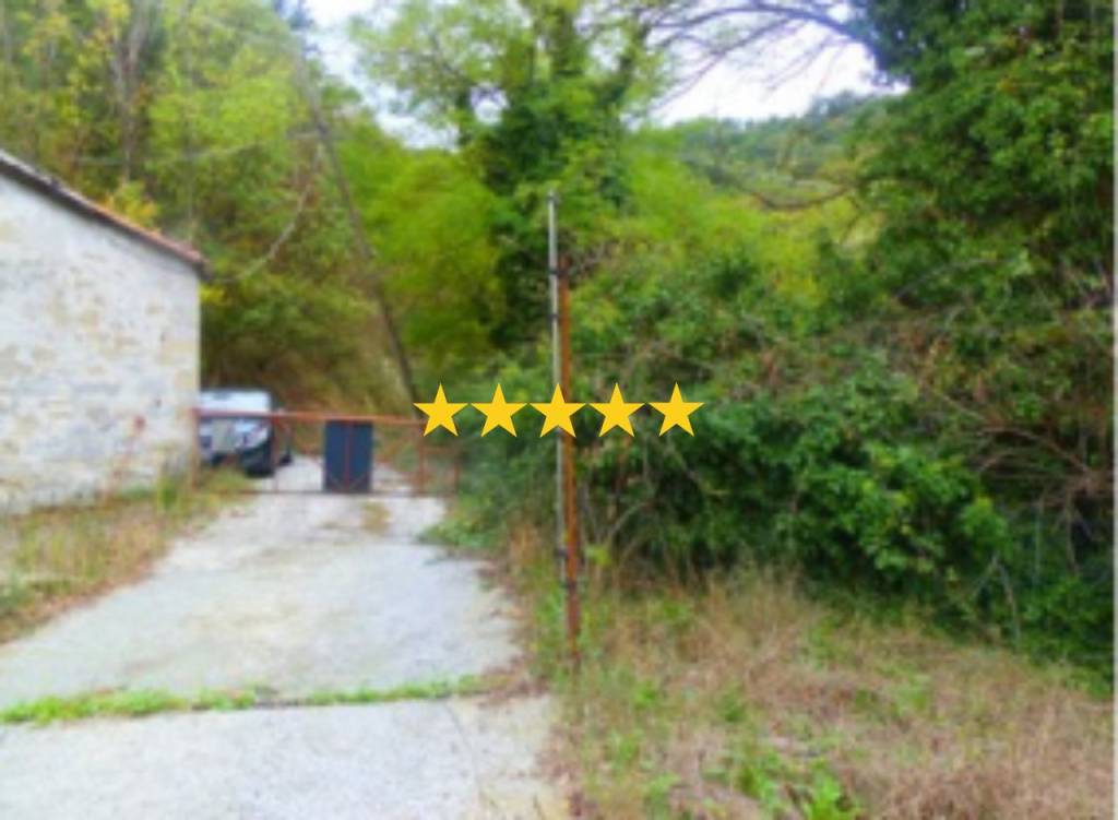 casa indipendente in vendita a Galeata in zona Buggiana