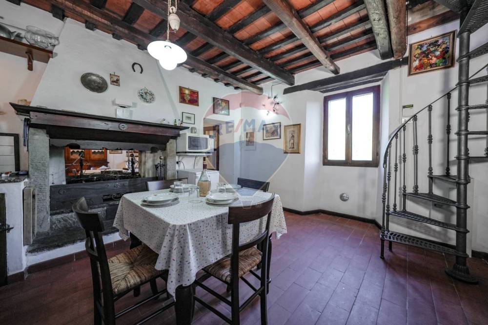 casa indipendente in vendita a Galeata