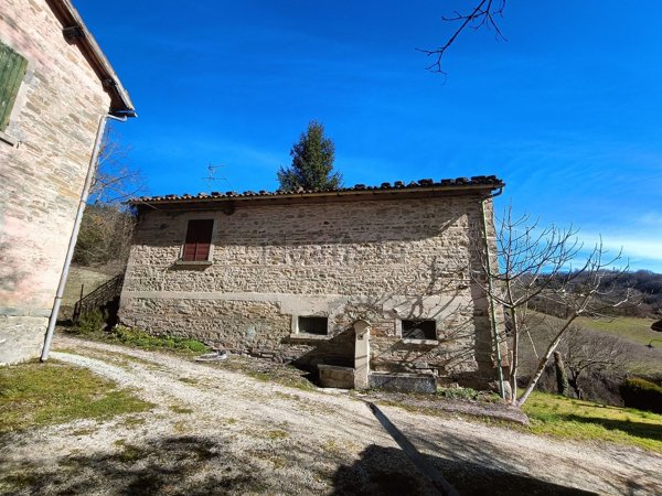 casa indipendente in vendita a Galeata