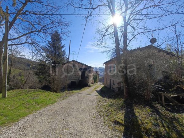 casa indipendente in vendita a Galeata