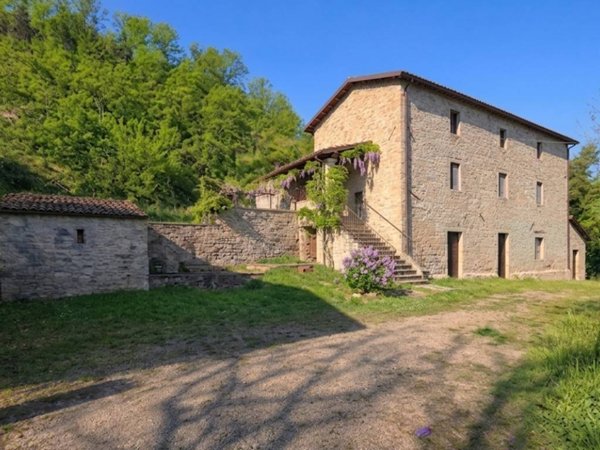 casa indipendente in vendita a Galeata