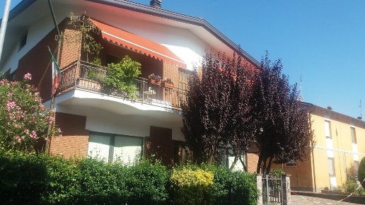 casa indipendente in vendita a Galeata in zona Pianetto