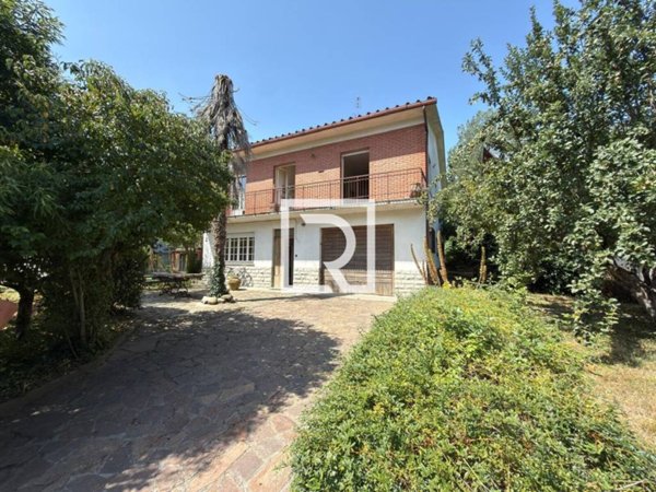 casa indipendente in vendita a Galeata in zona Pianetto