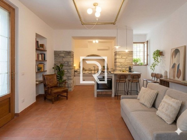 appartamento in vendita a Galeata in zona Pianetto