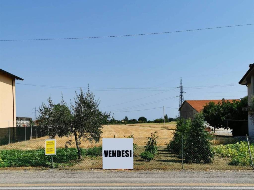 terreno edificabile in vendita a Gambettola