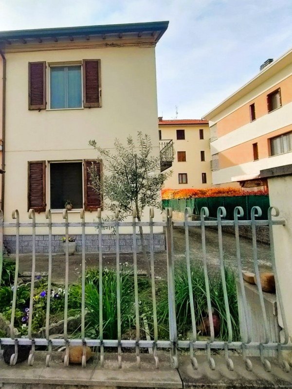 casa indipendente in vendita a Gambettola