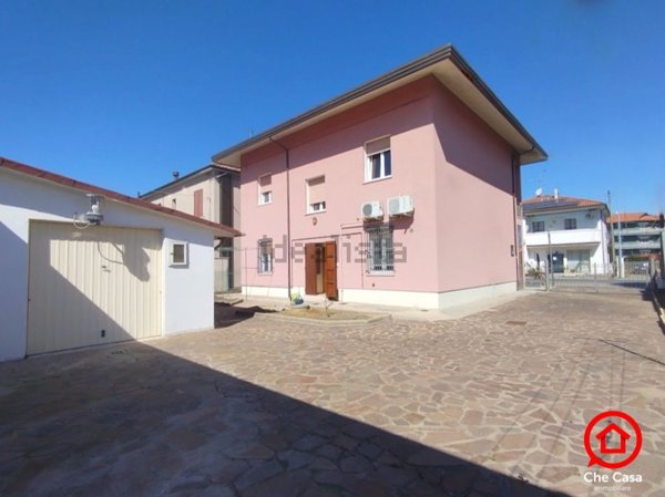 casa indipendente in vendita a Gambettola