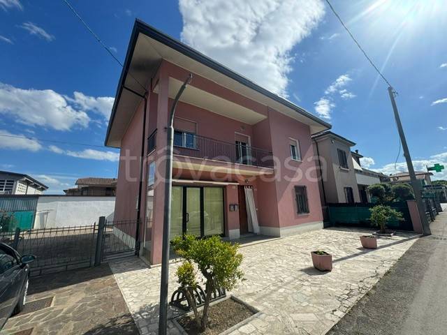 casa indipendente in vendita a Gambettola