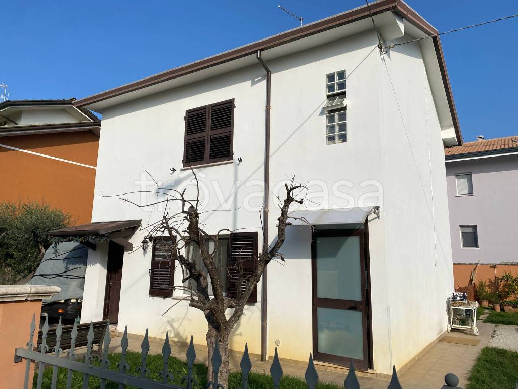 casa indipendente in vendita a Gatteo