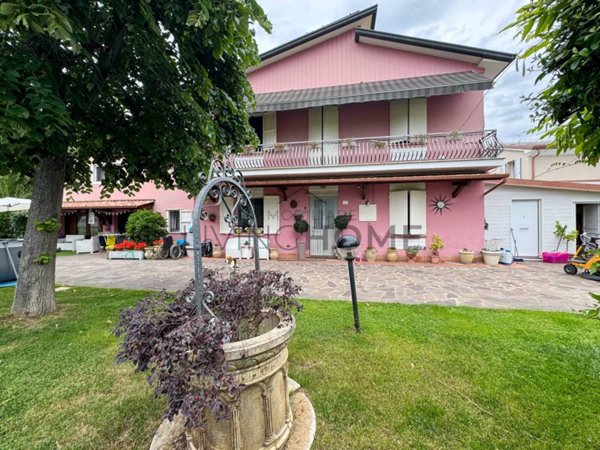 casa indipendente in vendita a Gatteo in zona Sant'Angelo