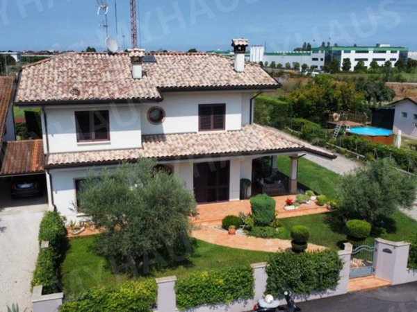 casa indipendente in vendita a Gatteo