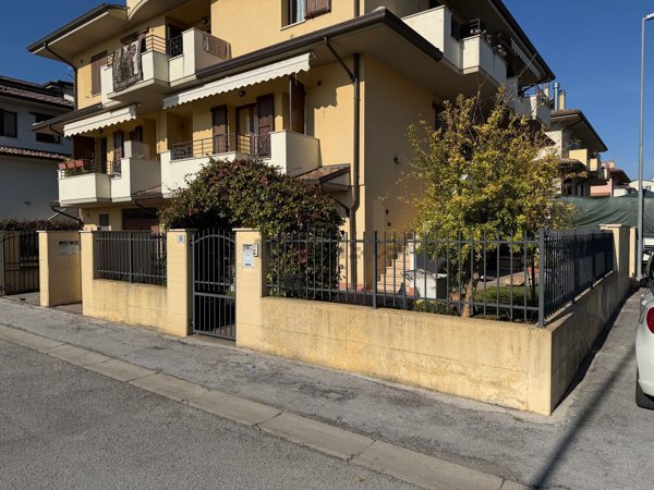 appartamento in vendita a Gatteo in zona Sant'Angelo