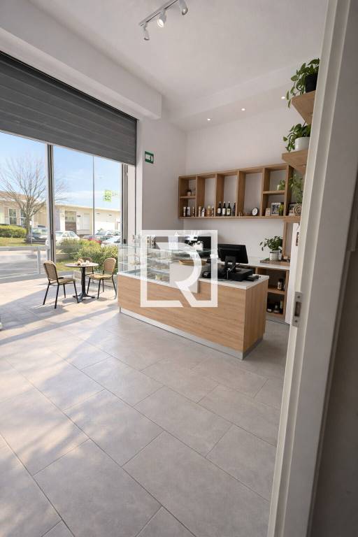 negozio in vendita a Gatteo in zona Gatteo a Mare