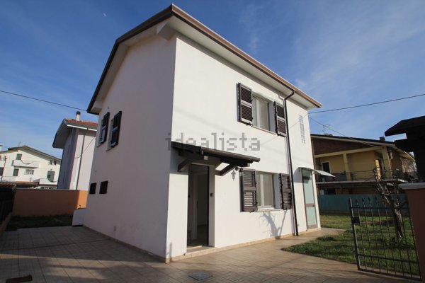 casa indipendente in vendita a Gatteo