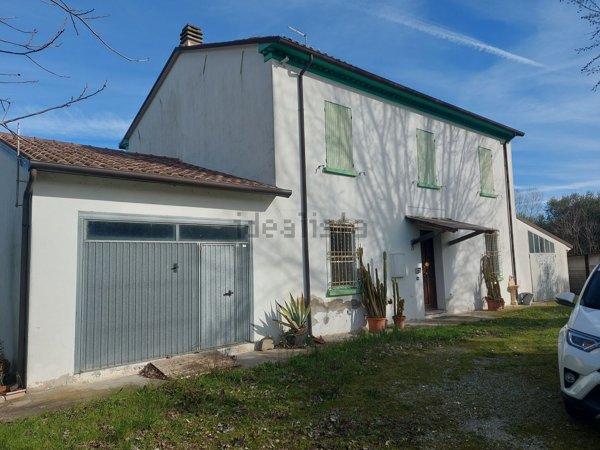 casa indipendente in vendita a Gatteo in zona Fiumicino