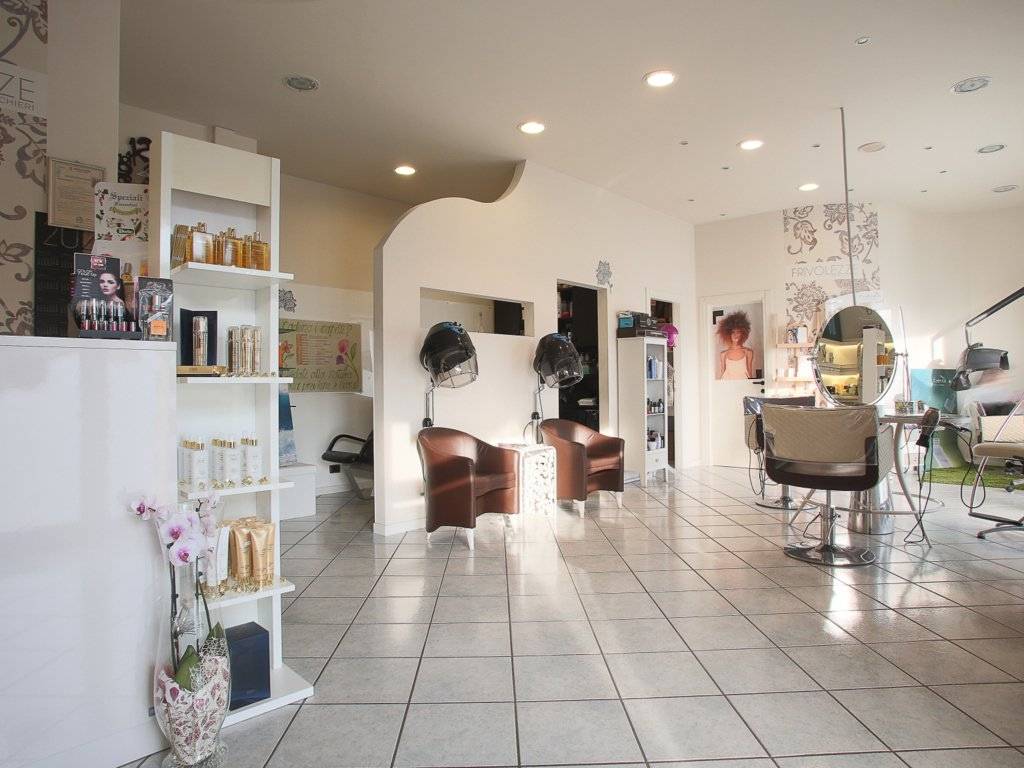 negozio in vendita a Gatteo in zona Sant'Angelo