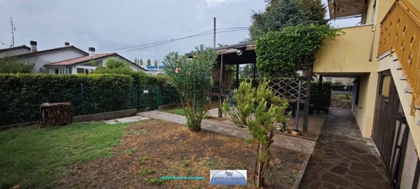 appartamento in vendita a Gatteo in zona Fiumicino