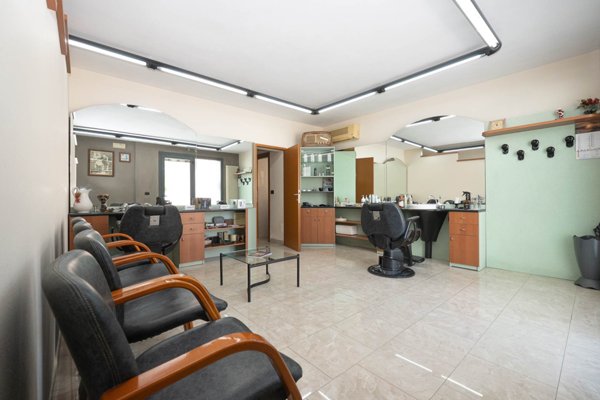 locale commerciale in vendita a Gatteo