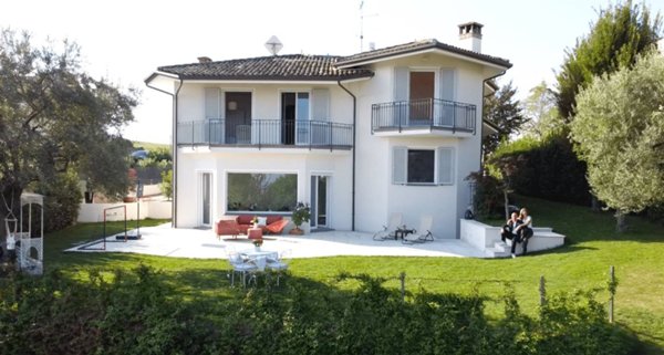 casa indipendente in vendita a Longiano