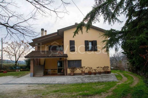 casa indipendente in vendita a Longiano