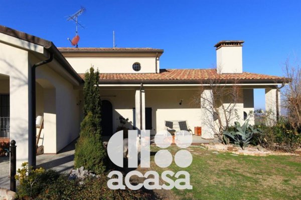 casa indipendente in vendita a Longiano