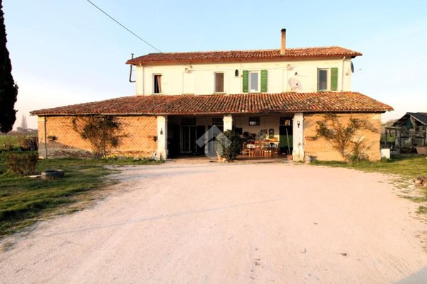 casa indipendente in vendita a Longiano in zona Badia